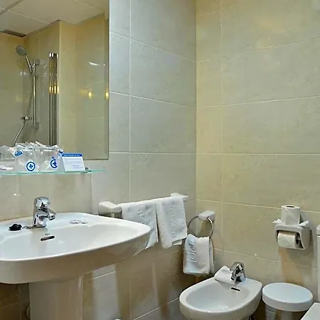Hotel Caballo De Oro 3*